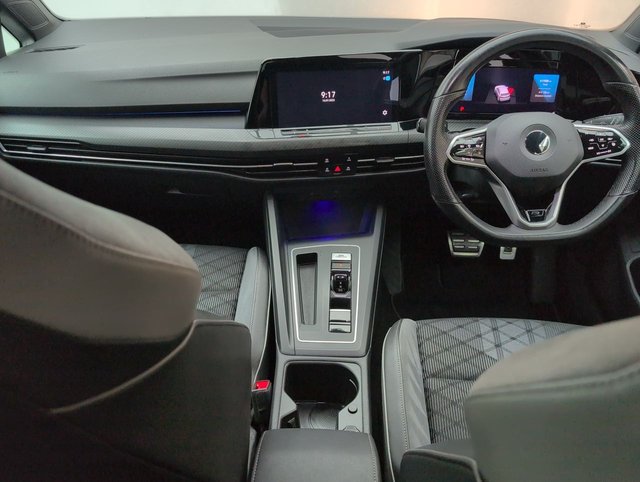 USED 2020 70 Volkswagen Golf 1.5 Etsi Mhev R-Line Hatchback 5dr Petrol Hybrid DSg Euro 6 (s/S) (150 Ps) - Alloy, Climate, Sat Nav