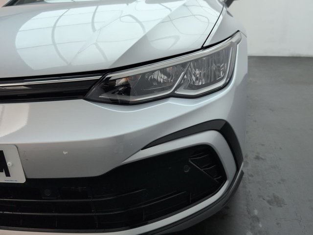 USED 2020 70 Volkswagen Golf 1.5 Etsi Mhev R-Line Hatchback 5dr Petrol Hybrid DSg Euro 6 (s/S) (150 Ps) - Alloy, Climate, Sat Nav