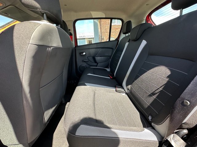 2017 Dacia Sandero Stepway 1.5L Ambiance 5dr - Photo 9