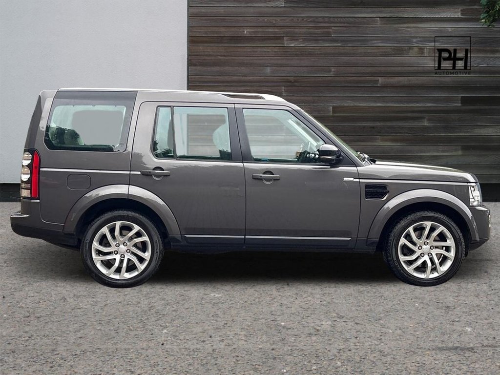 USED 2016 16 LAND ROVER DISCOVERY 4 3.0 SD V6 Landmark SUV 5dr Diesel Auto 4WD Euro 6 (s/s) (256 bhp) CLEAR GLASS|STUNNING HISTORY