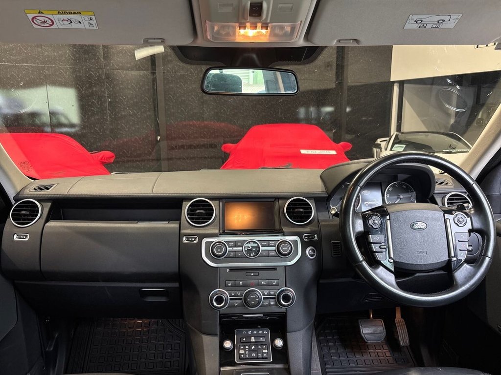 USED 2016 16 LAND ROVER DISCOVERY 4 3.0 SD V6 Landmark SUV 5dr Diesel Auto 4WD Euro 6 (s/s) (256 bhp) CLEAR GLASS|STUNNING HISTORY