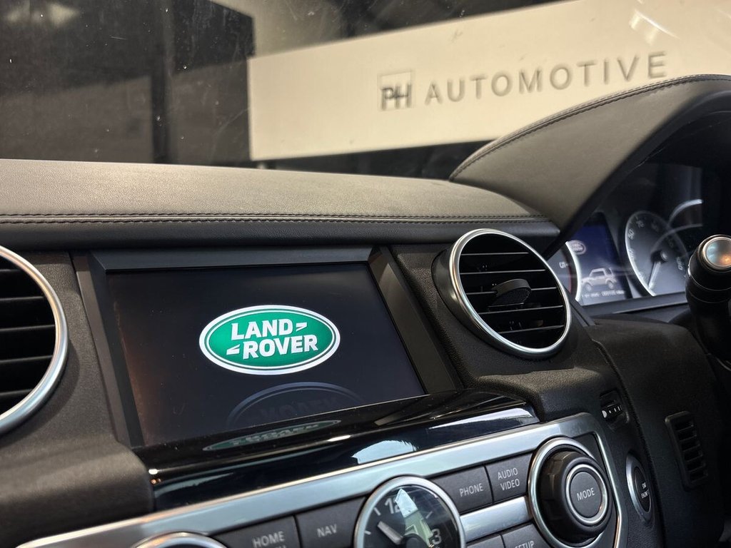 USED 2016 16 LAND ROVER DISCOVERY 4 3.0 SD V6 Landmark SUV 5dr Diesel Auto 4WD Euro 6 (s/s) (256 bhp) CLEAR GLASS|STUNNING HISTORY