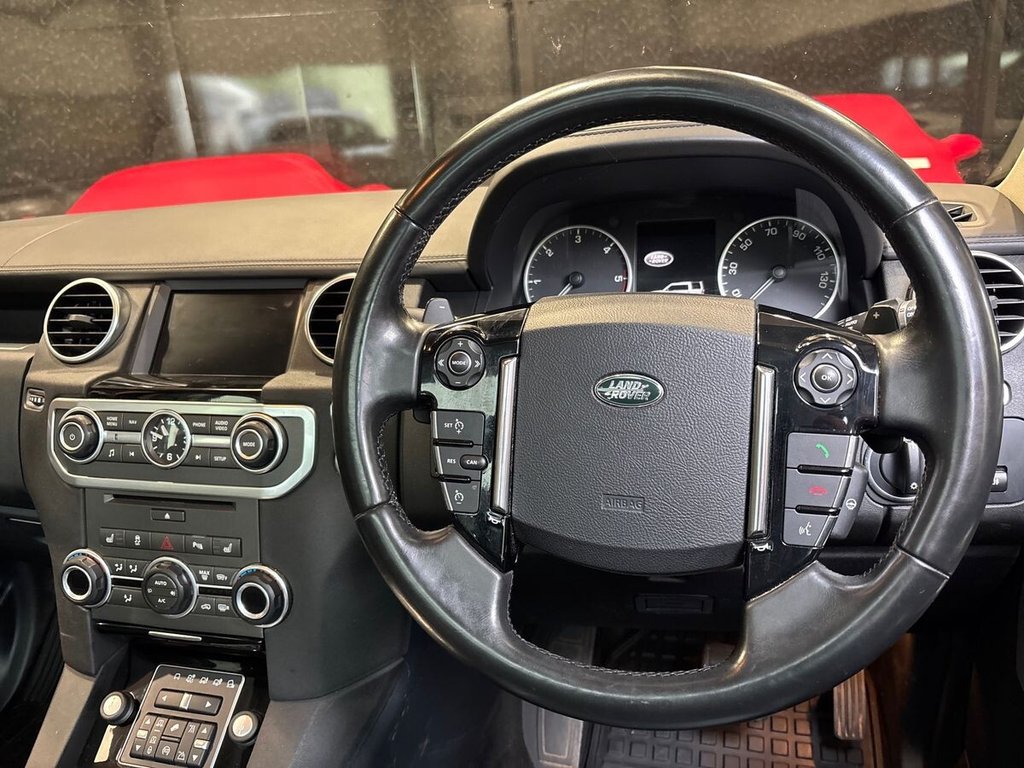 USED 2016 16 LAND ROVER DISCOVERY 4 3.0 SD V6 Landmark SUV 5dr Diesel Auto 4WD Euro 6 (s/s) (256 bhp) CLEAR GLASS|STUNNING HISTORY