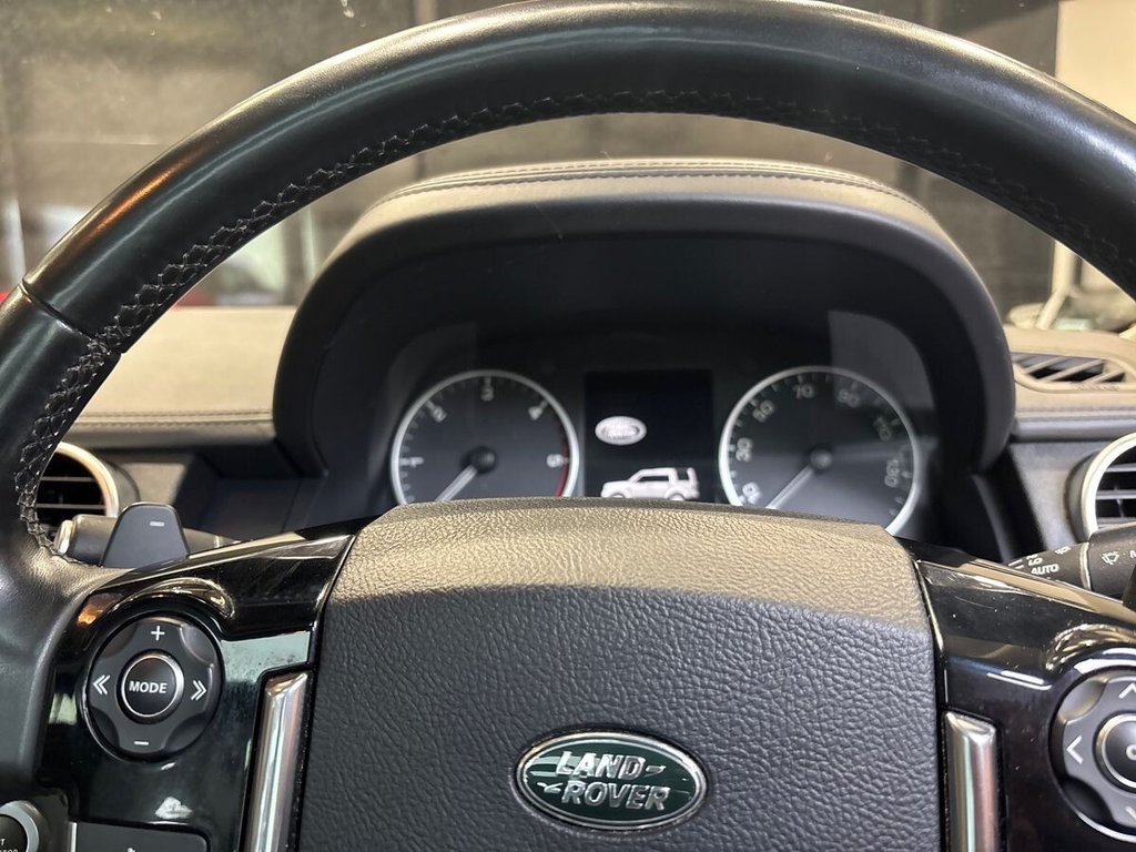 USED 2016 16 LAND ROVER DISCOVERY 4 3.0 SD V6 Landmark SUV 5dr Diesel Auto 4WD Euro 6 (s/s) (256 bhp) CLEAR GLASS|STUNNING HISTORY
