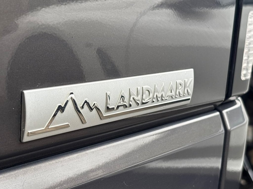 USED 2016 16 LAND ROVER DISCOVERY 4 3.0 SD V6 Landmark SUV 5dr Diesel Auto 4WD Euro 6 (s/s) (256 bhp) CLEAR GLASS|STUNNING HISTORY