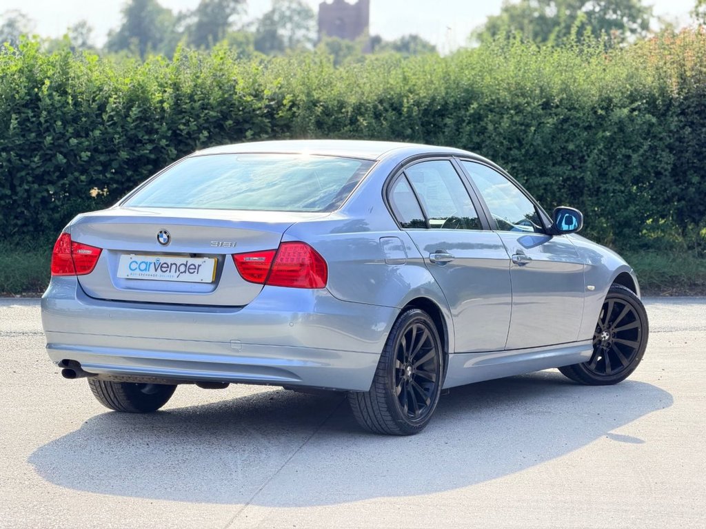 USED 2011 11 BMW 3 SERIES 2.0 318i SE Saloon 4dr Petrol Steptronic Euro 5 (143 ps) |7 Services|Sensors|Google Maps|