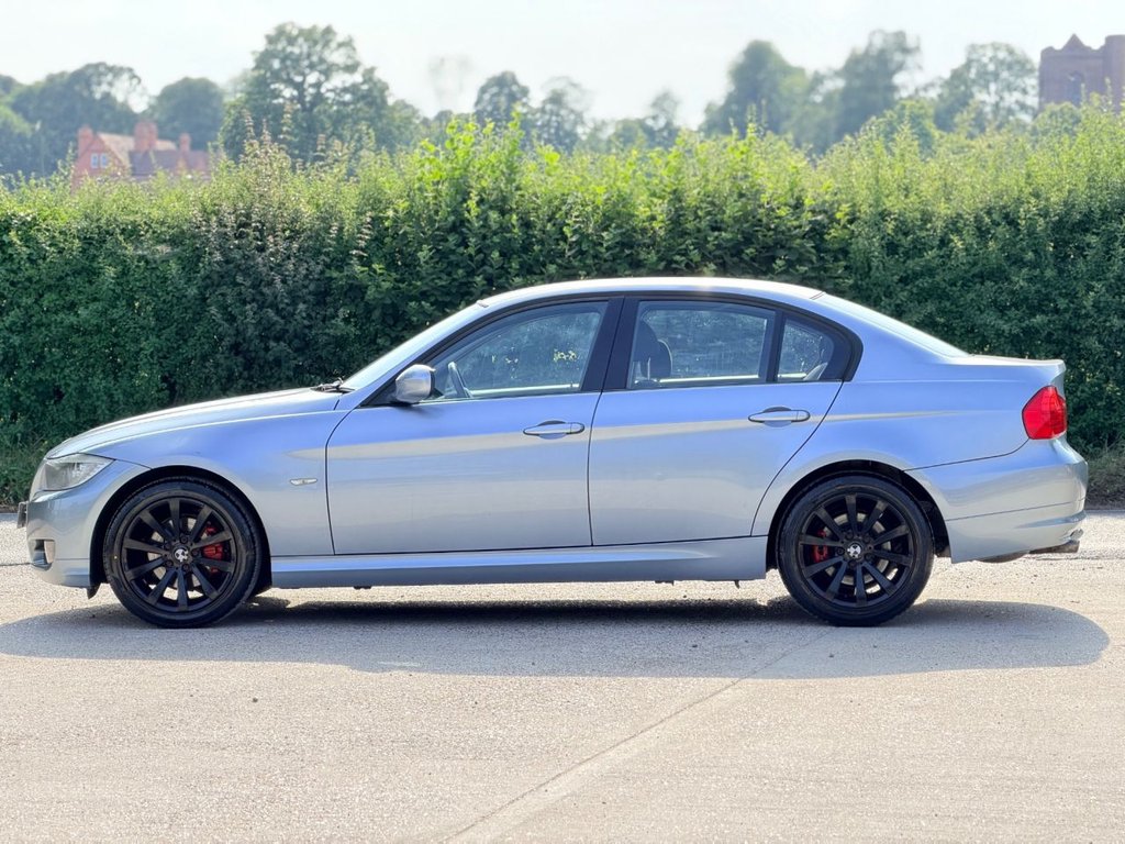 USED 2011 11 BMW 3 SERIES 2.0 318i SE Saloon 4dr Petrol Steptronic Euro 5 (143 ps) |7 Services|Sensors|Google Maps|