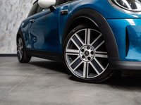 USED 2021 21 MINI HATCH 2.0 Cooper S Exclusive Hatchback 3dr Petrol Steptronic Euro 6 (s/s) (178 ps) 
