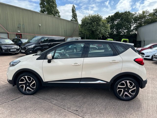 View our RENAULT CAPTUR