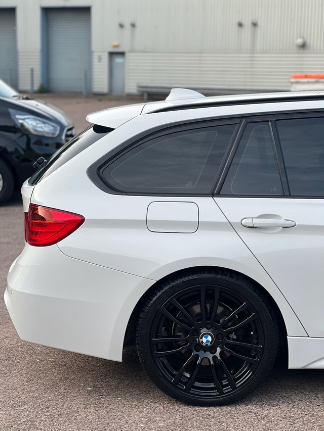 View our BMW 3 SERIES