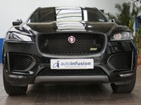 USED 2019 69 JAGUAR F-PACE 2 2.0 P300 300 Sport SUV 5dr Petrol Auto AWD Euro 6 (s/s) (300 ps) 5d AUTO 296 BHP STUNNING EXAMPLE BIG SPEC SAT NAV PANORAMIC SUNROOF REAR VIEW CAMERA LEATHER HEATED SEATS HEATED STEERING WHEEL CRUISE CONTROL PARKING SENSORS JAGUAR SERVICE HISTORY