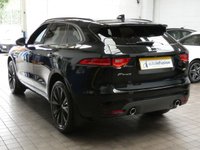 USED 2019 69 JAGUAR F-PACE 2 2.0 P300 300 Sport SUV 5dr Petrol Auto AWD Euro 6 (s/s) (300 ps) 5d AUTO 296 BHP STUNNING EXAMPLE BIG SPEC SAT NAV PANORAMIC SUNROOF REAR VIEW CAMERA LEATHER HEATED SEATS HEATED STEERING WHEEL CRUISE CONTROL PARKING SENSORS JAGUAR SERVICE HISTORY