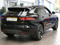 USED 2019 69 JAGUAR F-PACE 2 2.0 P300 300 Sport SUV 5dr Petrol Auto AWD Euro 6 (s/s) (300 ps) 5d AUTO 296 BHP STUNNING EXAMPLE BIG SPEC SAT NAV PANORAMIC SUNROOF REAR VIEW CAMERA LEATHER HEATED SEATS HEATED STEERING WHEEL CRUISE CONTROL PARKING SENSORS JAGUAR SERVICE HISTORY