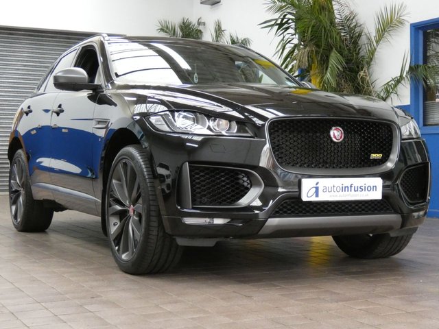 2019 69 Jaguar F-Pace 2 2.0 P300 300 Sport SUV 5dr Petrol Auto AWD Euro 6 (s/s) (300 ps) 5d AUTO 296 BHP