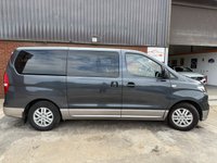 USED 2019 69 HYUNDAI i800 2.5 CRDi SE MPV 5dr Diesel Manual Euro 6 (136 ps) Full History 12 Month Warranty