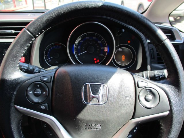 2016 HONDA JAZZ 1.3 i-VTEC EX Hatchback 5dr Petrol Manual Euro 6 (s/s) (102 ps) PRISTINE EXAMPLE ,£35 ROAD TAX ,FULL SERVICE HISTORY ,2 KEYS ,6 MONTHS WARRANTY ,VIEWING AND TEST DRIVE ESSENTIAL , - Photo 6