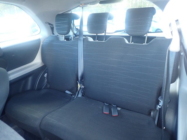 2006 TOYOTA YARIS 1.3 VVT-i T3 Hatchback 3dr Petrol Manual (141 g/km, 85 bhp) - Photo 12