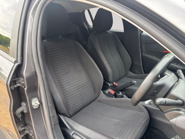 2023 PEUGEOT 208 - Photo 10