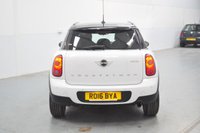 USED 2016 16 MINI COUNTRYMAN 1.6 Cooper SUV 5dr Petrol Manual Euro 6 (s/s) (122 ps) 1 Owner From New, DAB Digital Radio, Air Conditioning.