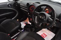 USED 2016 16 MINI COUNTRYMAN 1.6 Cooper SUV 5dr Petrol Manual Euro 6 (s/s) (122 ps) 1 Owner From New, DAB Digital Radio, Air Conditioning.