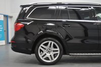 USED 2015 15 MERCEDES-BENZ GL CLASS 3.0 GL350 V6 BlueTEC AMG Sport SUV 5dr Diesel G-Tronic+ 4WD Euro 6 (s/s) (258 ps) Panoramic And Sliding Roof - 7 Seats - Huge Spec!