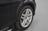 USED 2015 15 MERCEDES-BENZ GL CLASS 3.0 GL350 V6 BlueTEC AMG Sport SUV 5dr Diesel G-Tronic+ 4WD Euro 6 (s/s) (258 ps) Panoramic And Sliding Roof - 7 Seats - Huge Spec!