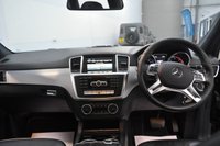 USED 2015 15 MERCEDES-BENZ GL CLASS 3.0 GL350 V6 BlueTEC AMG Sport SUV 5dr Diesel G-Tronic+ 4WD Euro 6 (s/s) (258 ps) Panoramic And Sliding Roof - 7 Seats - Huge Spec!
