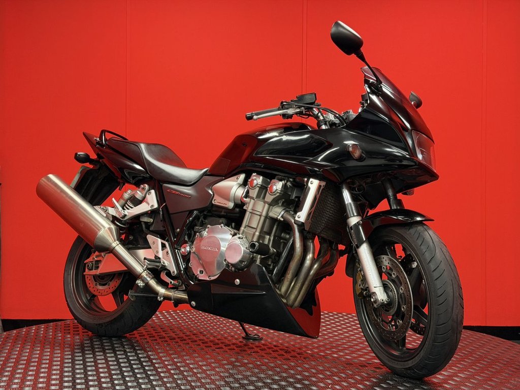 USED 2006 06 HONDA CB1300 GOOD CONDITION COMES WITH NEW MOT AND WARRANTY