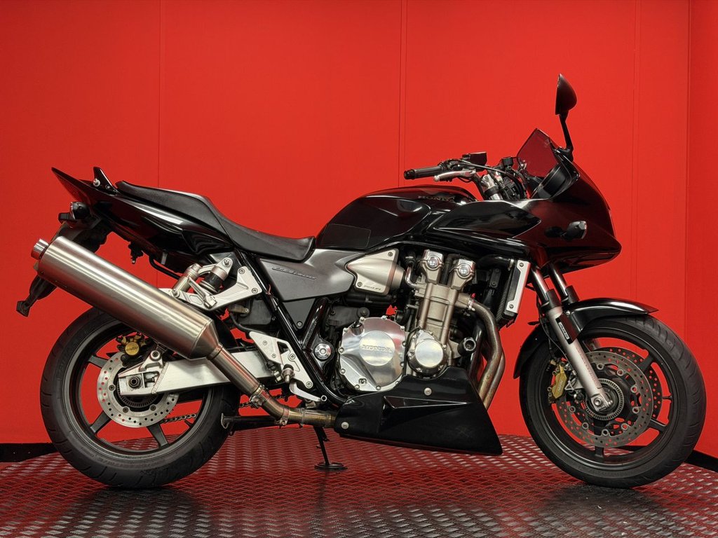 USED 2006 06 HONDA CB1300 GOOD CONDITION COMES WITH NEW MOT AND WARRANTY