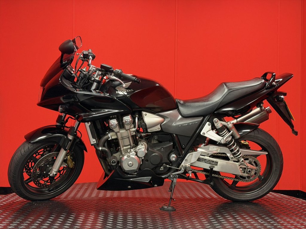 USED 2006 06 HONDA CB1300 GOOD CONDITION COMES WITH NEW MOT AND WARRANTY