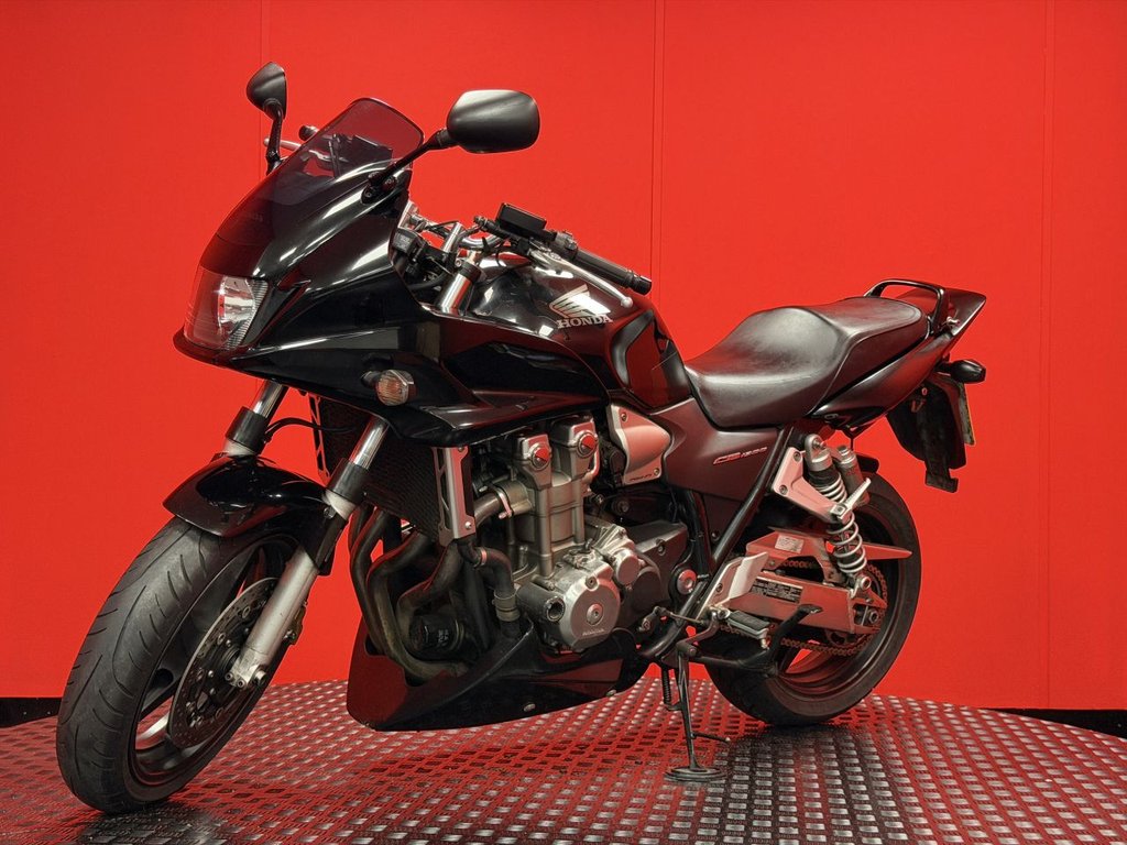 USED 2006 06 HONDA CB1300 GOOD CONDITION COMES WITH NEW MOT AND WARRANTY