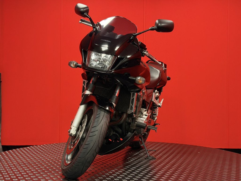 USED 2006 06 HONDA CB1300 GOOD CONDITION COMES WITH NEW MOT AND WARRANTY