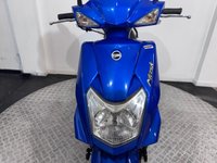 USED 2021 21 SYM MASK 50 50cc TWIST AND GO - TOP BOX COMES WITH NEW MOT AND WARRANTY