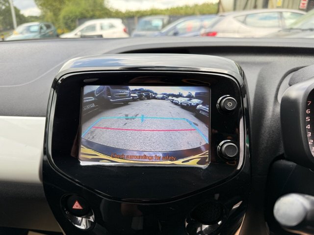 2018 TOYOTA AYGO - Photo 5