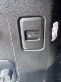 USED 2020 70 LAND ROVER DEFENDER 2.0 Si4 SE SUV 5dr Petrol Auto 4WD Euro 6 (s/s) (300 ps) 