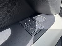 USED 2020 70 LAND ROVER DEFENDER 2.0 Si4 SE SUV 5dr Petrol Auto 4WD Euro 6 (s/s) (300 ps) 