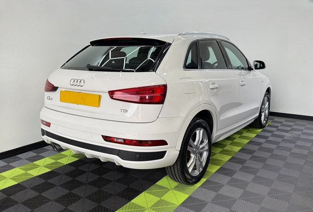 2016 AUDI Q3 - Photo 2