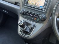 USED 2011 61 HONDA CR-V 2.2 i-DTEC EX SUV 5dr Diesel Manual 4WD Euro 5 (150 ps) 