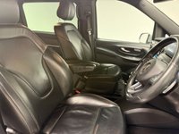 USED 2017 17 MERCEDES-BENZ V CLASS 2.2 V250d AMG Line MPV 5dr Diesel G-Tronic+ Euro 6 (s/s) 8 Seat XLWB (190 ps) 8 SEATS|360 CAM|BLACK PACK|