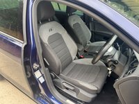 USED 2019 69 VOLKSWAGEN GOLF 2.0 TDI R-Line Hatchback 5dr Diesel DSG Euro 6 (s/s) (150 ps) 