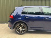 USED 2019 69 VOLKSWAGEN GOLF 2.0 TDI R-Line Hatchback 5dr Diesel DSG Euro 6 (s/s) (150 ps) 