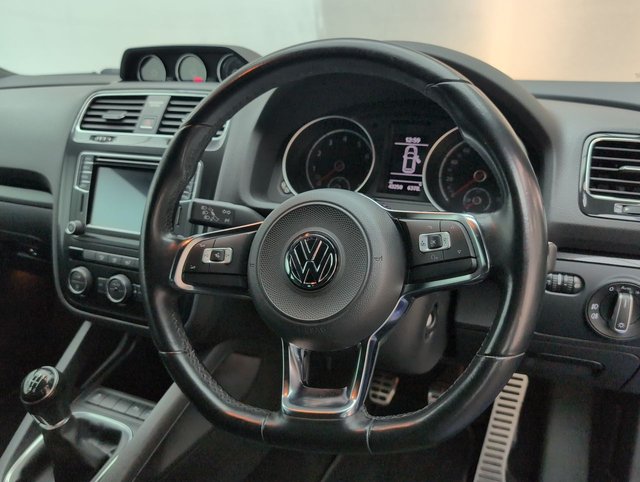 USED 2017 17 Volkswagen Scirocco 1.4 TSI GT Hatchback 3dr Petrol Manual Euro 6 (s/S) (125 Ps) - Alloy, Climate, Satnav