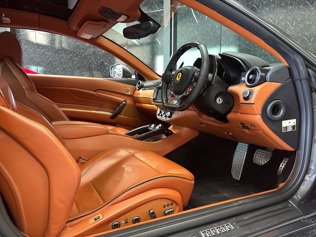 USED 2016 F FERRARI FF 6.3 V12 Coupe 3dr Petrol F1 DCT 4WD Euro 5 (s/s) (660 bhp) GLASS ROOF|APPLE CARPLAY|PTU