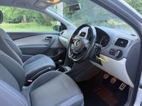 USED 2014 64 VOLKSWAGEN POLO 1.2 TSI BlueMotion Tech SE Design Hatchback 3dr Petrol Manual Euro 6 (s/s) (90 ps) 