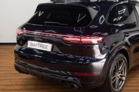 USED 2023 72 PORSCHE CAYENNE 3.0 V6 E-Hybrid 17.9kWh Platinum Edition Petrol Plug-in Hybrid  