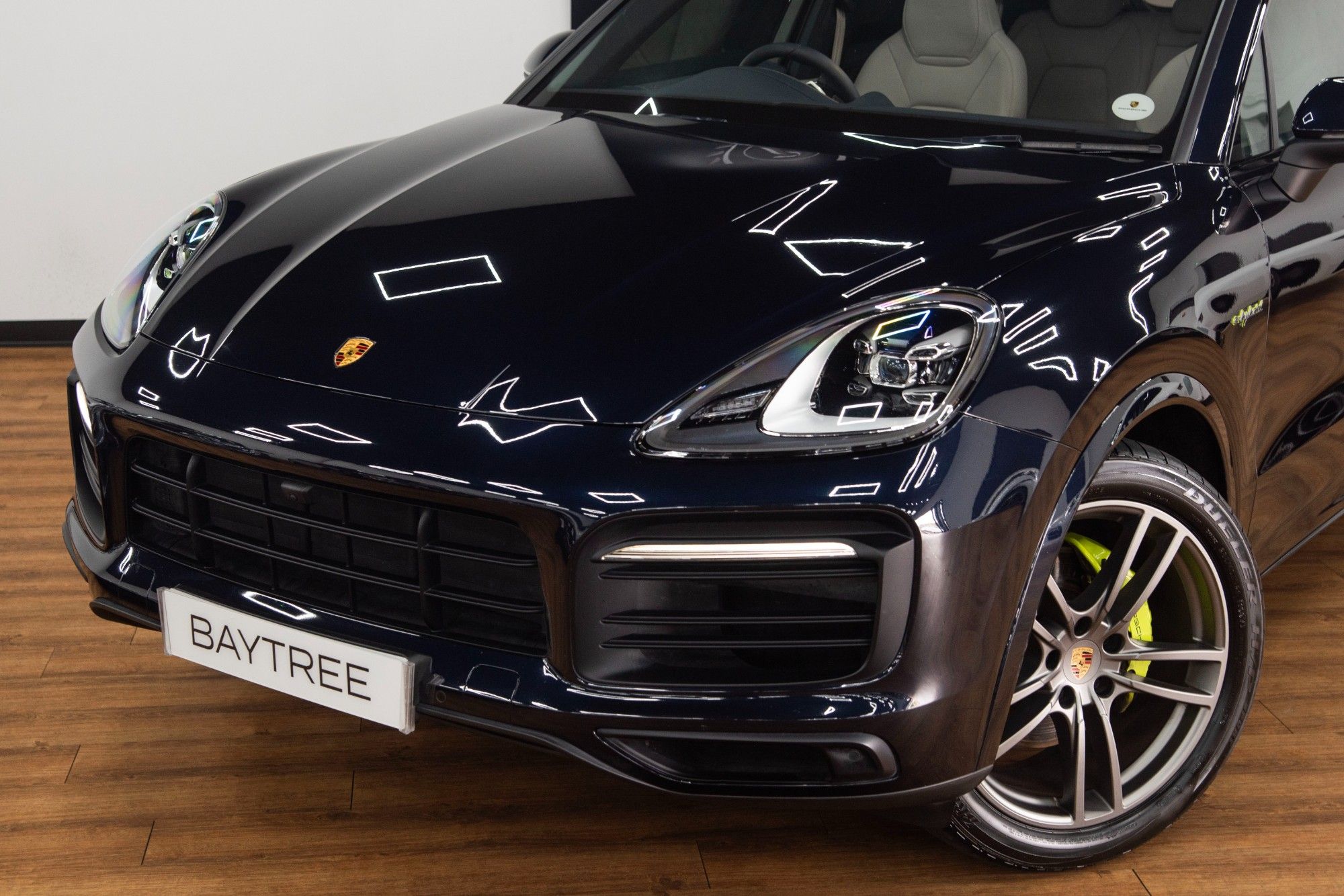 USED 2023 72 PORSCHE CAYENNE 3.0 V6 E-Hybrid 17.9kWh Platinum Edition Petrol Plug-in Hybrid  