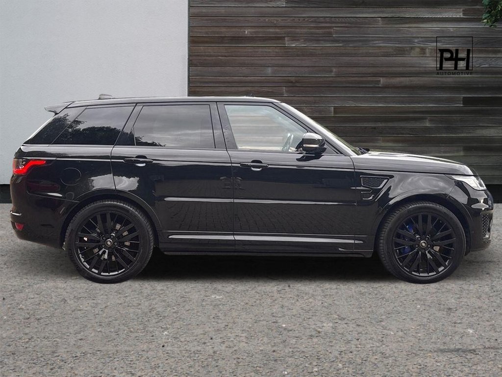 USED 2017 67 LAND ROVER RANGE ROVER SPORT 5.0 V8 SVR SUV 5dr Petrol Auto 4WD Euro 6 (s/s) (550 ps) LAND ROVER WARRANTY AUGUST 26