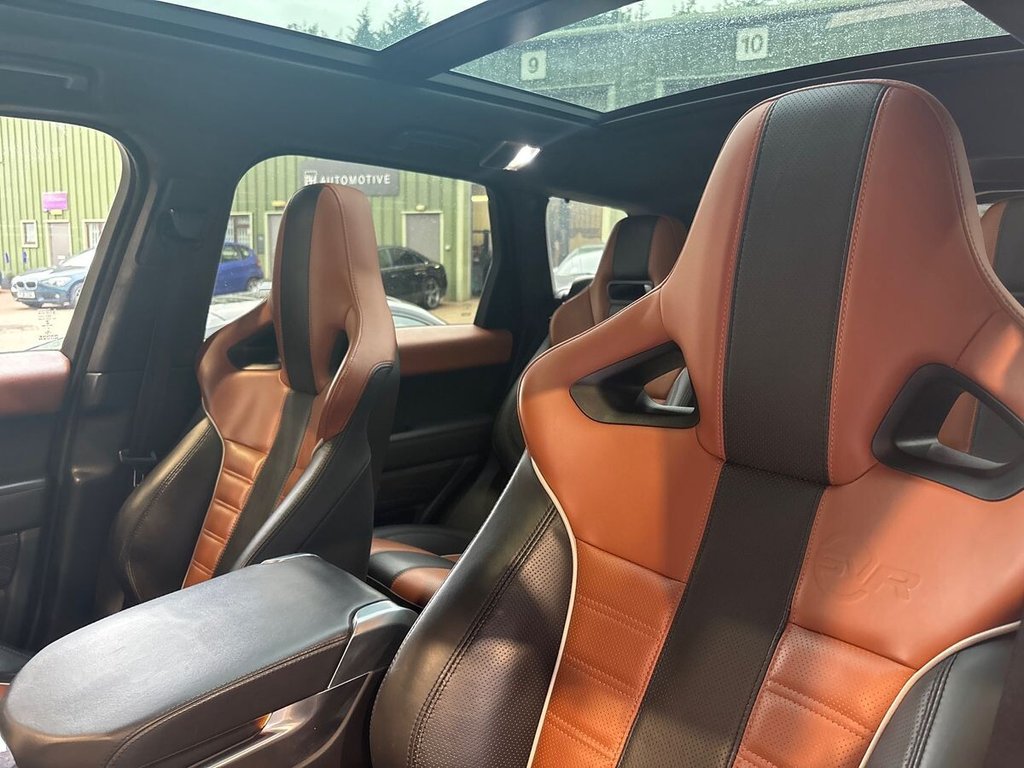 USED 2017 67 LAND ROVER RANGE ROVER SPORT 5.0 V8 SVR SUV 5dr Petrol Auto 4WD Euro 6 (s/s) (550 ps) LAND ROVER WARRANTY AUGUST 26