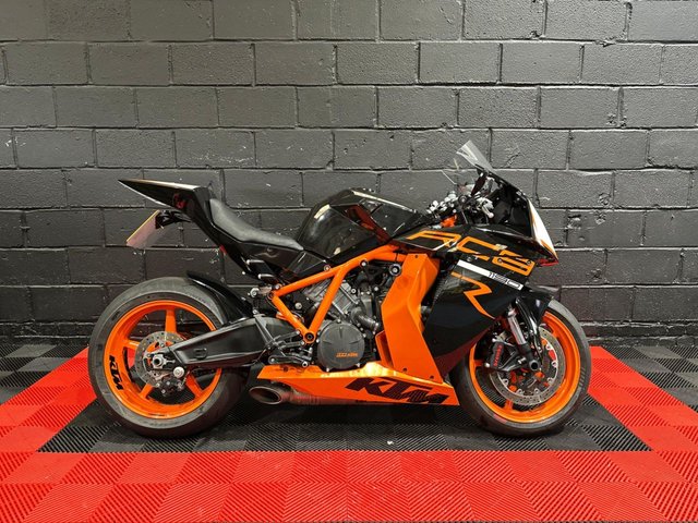 View our KTM RC8