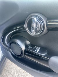 USED 2021 71 MINI HATCH 1.5 One Classic Hatchback 3dr Petrol Steptronic Euro 6 (s/s) (102 ps) 